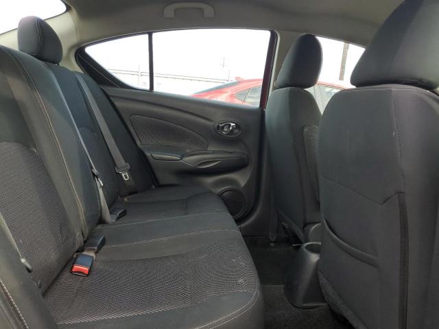 3N1CN7AP3JL806876 - 2018 NISSAN VERSA S Qırmızı foto 10