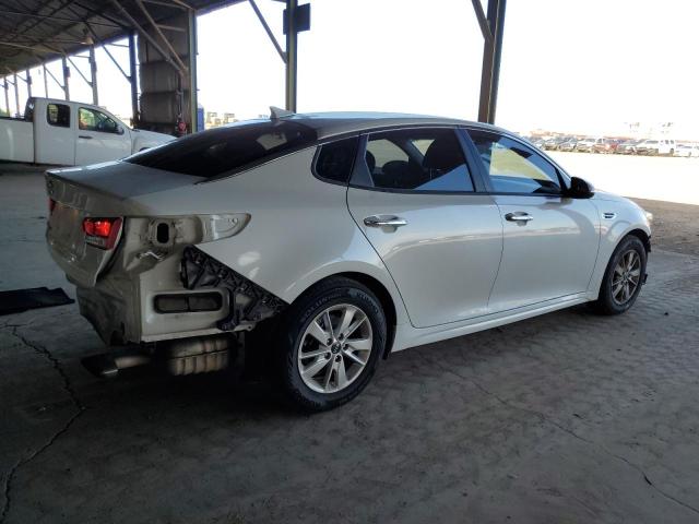 5XXGT4L32JG195442 - 2018 KIA OPTIMA LX WHITE photo 3