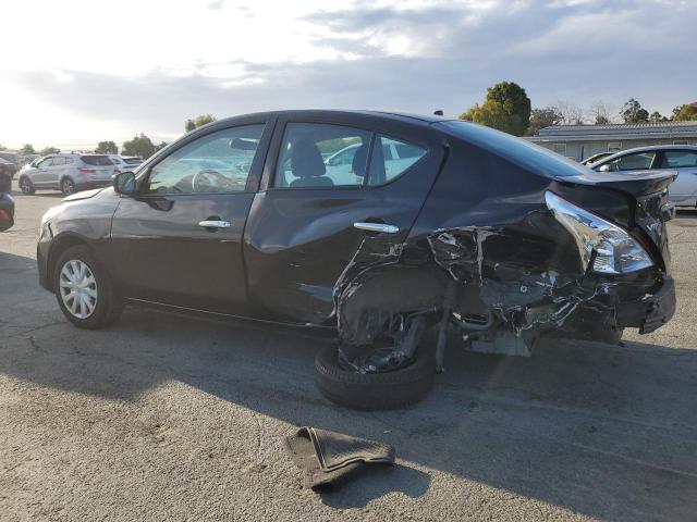 3N1CN7AP9JL845813 - 2018 NISSAN VERSA S 黑色 照片 2