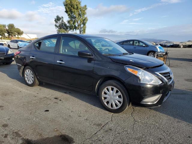 3N1CN7AP9JL845813 - 2018 NISSAN VERSA S 黑色 照片 4