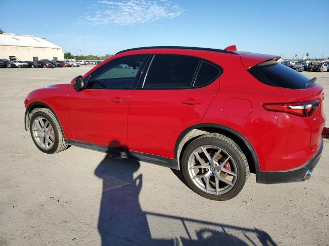 ZASFAKPN4J7B82256 - 2018 ALFA ROMEO STELVIO SPORT Rot Foto 2