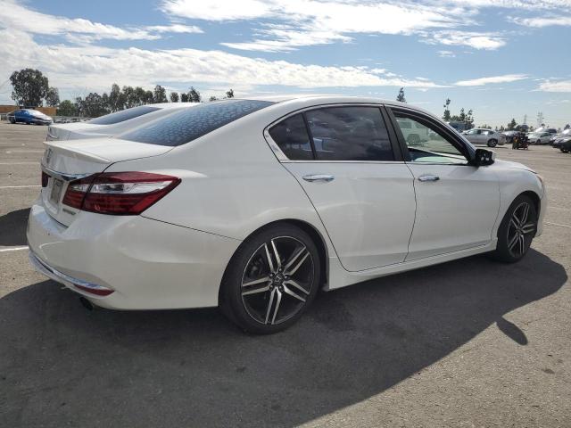 1HGCR2F51GA019714 - 2016 HONDA ACCORD SPORT WHITE photo 3