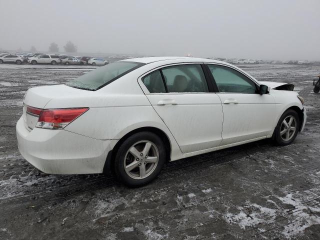 1HGCP2F67BA142523 - 2011 HONDA ACCORD SE WHITE photo 3