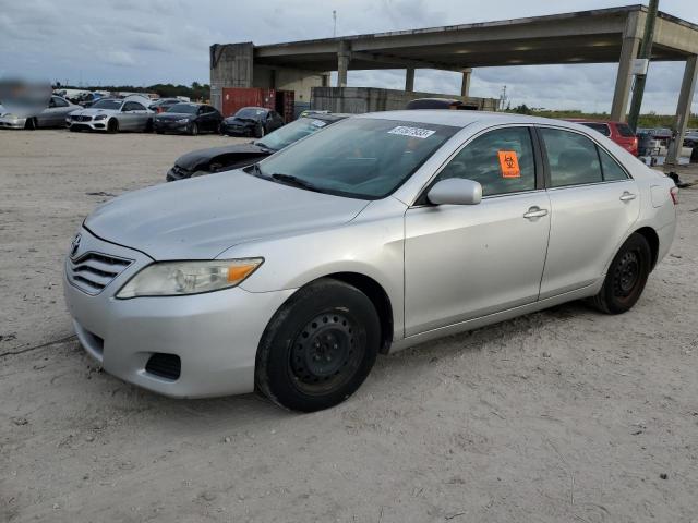 4T1BF3EK9BU596011 - 2011 TOYOTA CAMRY BASE SILVER photo 1