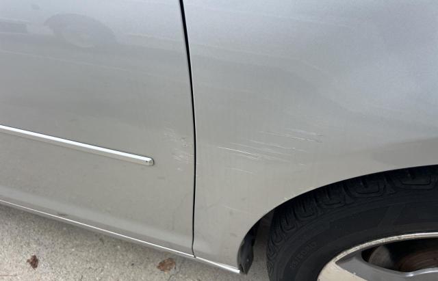 1G1ZC5E04CF139630 - 2012 CHEVROLET MALIBU 1LT SILVER photo 11