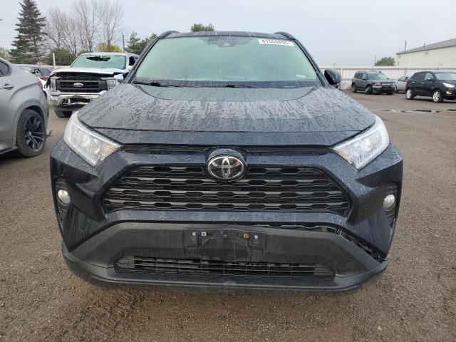 2T3R1RFV8MC145317 - 2021 TOYOTA RAV4 XLE BLACK photo 5