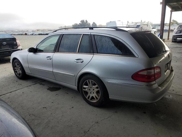 WDBUH65J74A491504 - 2004 MERCEDES-BENZ E 320 银色 照片 2