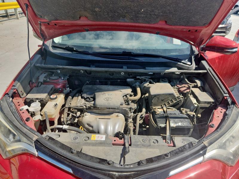 JTMWFREV7HJ145463 - 2017 TOYOTA RAV4 XLE RED photo 12