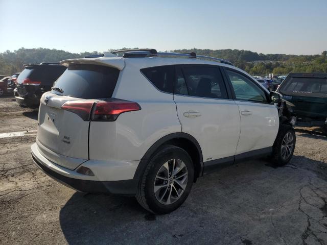JTMRJREV7HD124798 - 2017 TOYOTA RAV4 HV LE Blanc photo 3