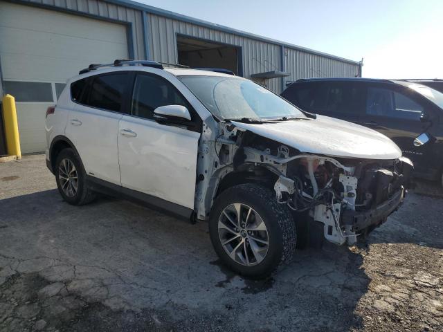 JTMRJREV7HD124798 - 2017 TOYOTA RAV4 HV LE Blanc photo 4