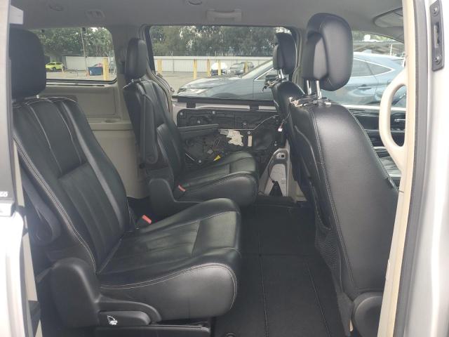 2A4RR8DG9BR604099 - 2011 CHRY TOWN & COUNTRY TOURING L SILVER photo 11