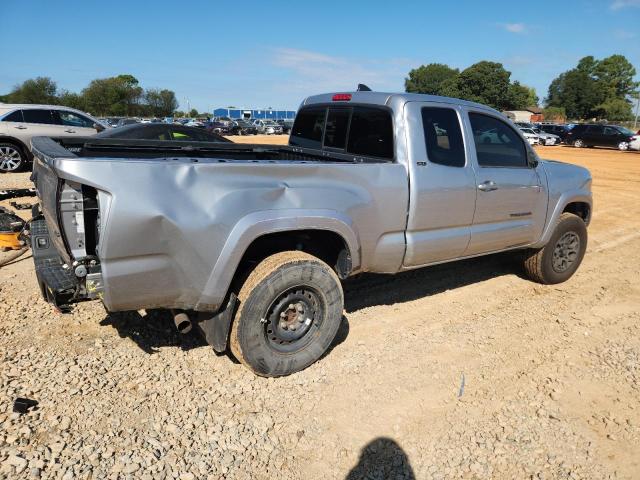 5TFSZ5ANXHX082683 - 2017 TOYOTA TACOMA ACCESS CAB Gümüş fotoğraf 3