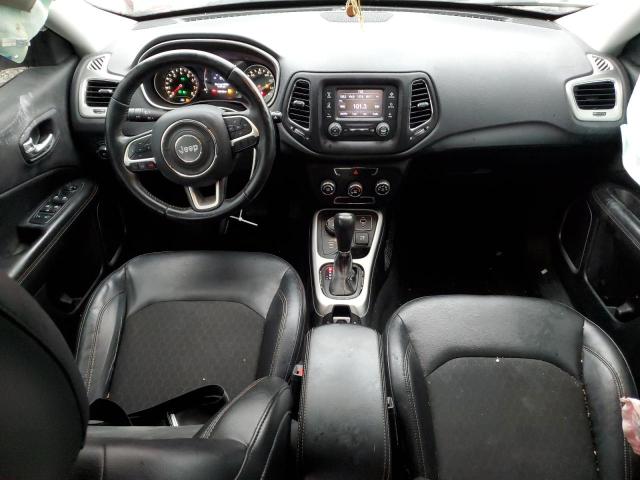 3C4NJDBBXJT152977 - 2018 JEEP COMPASS LATITUDE أحمر صورة 8