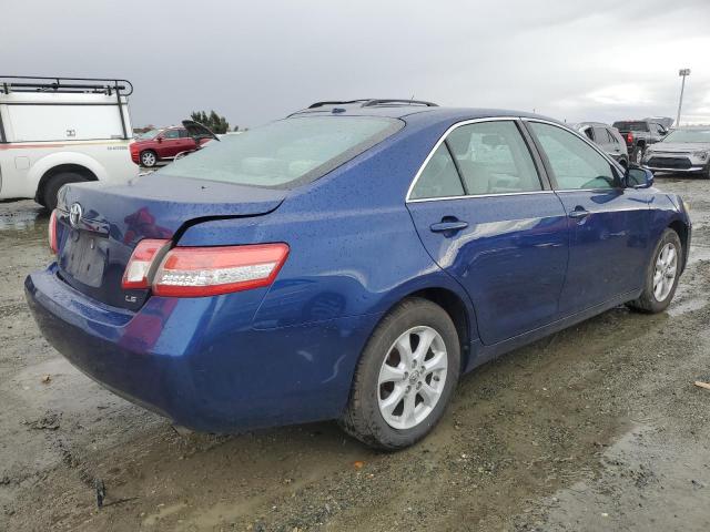 4T1BF3EK0AU579953 - 2010 TOYOTA CAMRY BASE BLUE photo 3