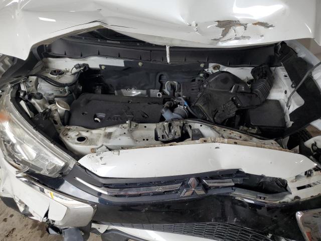 JA4AR3AU4JU022990 - 2018 MITSUBISHI OUTLANDER ES თეთრი ფოტო 12