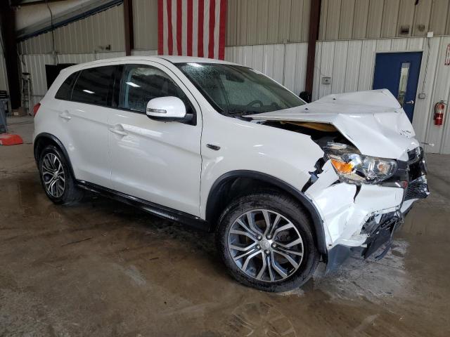 JA4AR3AU4JU022990 - 2018 MITSUBISHI OUTLANDER ES თეთრი ფოტო 4