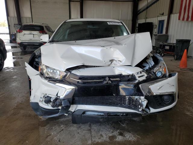 JA4AR3AU4JU022990 - 2018 MITSUBISHI OUTLANDER ES თეთრი ფოტო 5