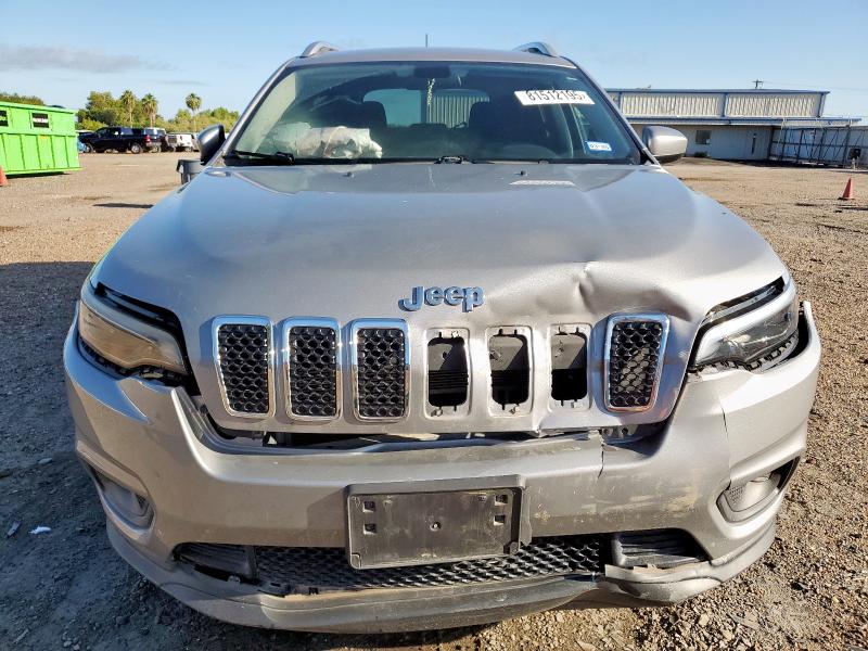 1C4PJLCB4KD466360 - 2019 JEEP CHEROKEE LATITUDE SILVER photo 5