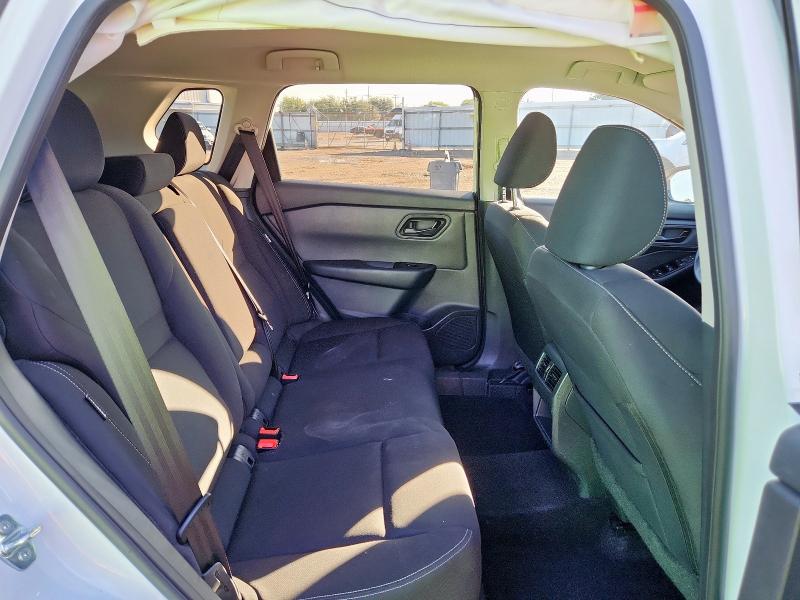 5N1BT3AA7RC740368 - 2024 NISSAN ROGUE S WHITE photo 11