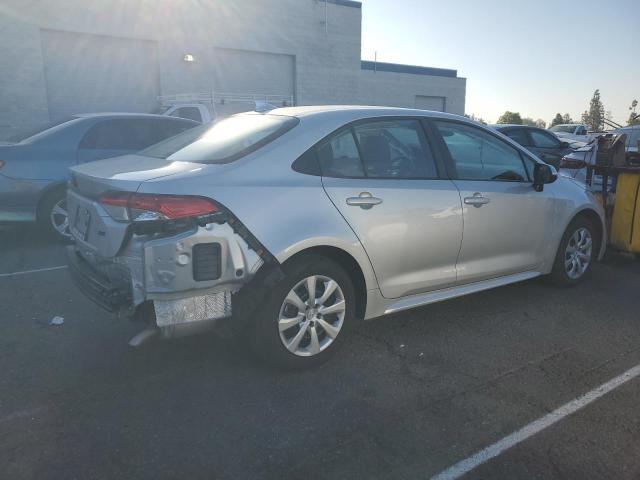 5YFB4MDE4SP260128 - 2025 TOYOTA COROLLA LE 银色 照片 3