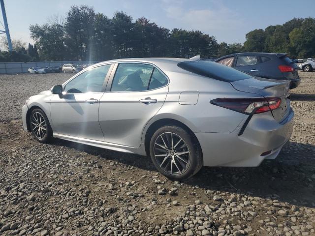 4T1G11BK0RU114159 - 2024 TOYOTA CAMRY SE NIGHT SHADE SILVER photo 2