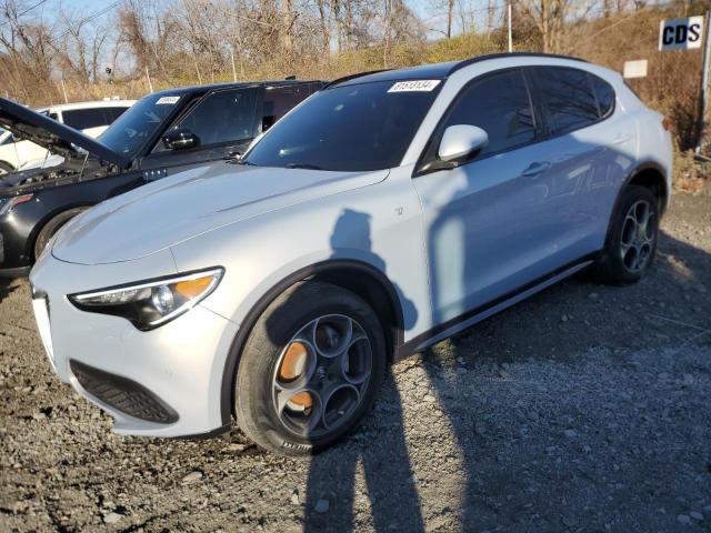 ZASPAKBN8N7D38669 - 2022 ALFA ROMEO STELVIO TI SILVER photo 1
