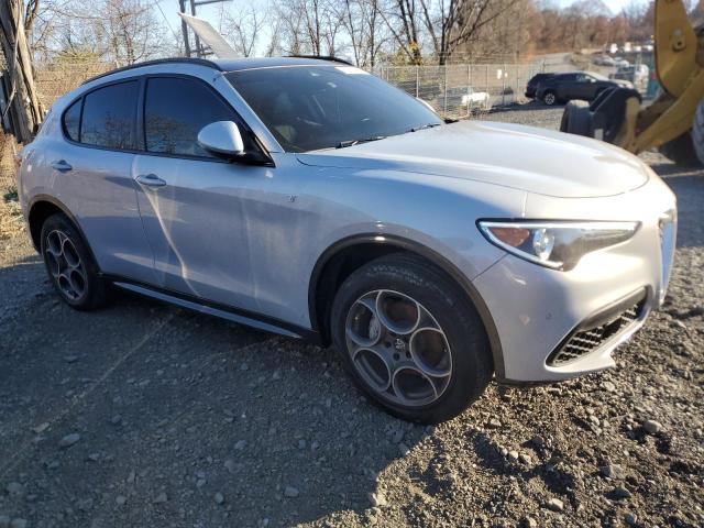 ZASPAKBN8N7D38669 - 2022 ALFA ROMEO STELVIO TI SILVER photo 4
