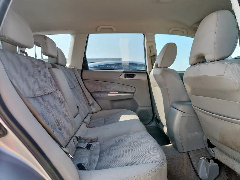 JF2SH6BC9AH913050 - 2010 SUBARU FORESTER XS Srebrny zdjęcie 11
