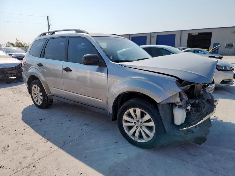 JF2SH6BC9AH913050 - 2010 SUBARU FORESTER XS Srebrny zdjęcie 4
