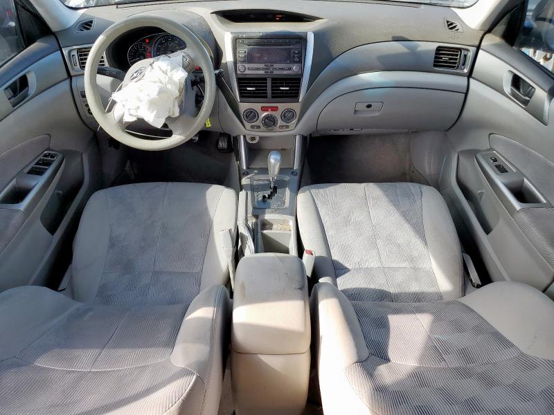 JF2SH6BC9AH913050 - 2010 SUBARU FORESTER XS Srebrny zdjęcie 8