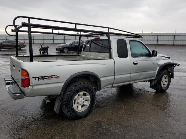 4TASN92N2YZ625574 - 2000 TOYOTA TACOMA XTRACAB PRERUNNER SILVER photo 3