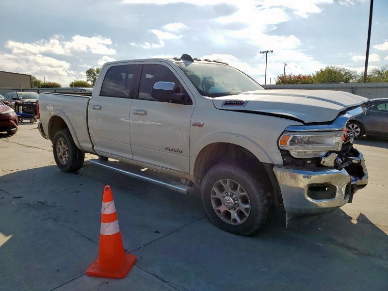 3C6UR5FJ8KG721998 - 2019 RAM 2500 LARAMIE თეთრი ფოტო 4