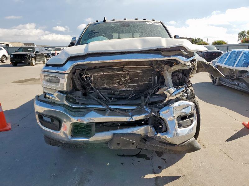 3C6UR5FJ8KG721998 - 2019 RAM 2500 LARAMIE თეთრი ფოტო 5