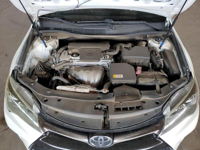 4T1BF1FK1HU411445 - 2017 TOYOTA CAMRY LE WHITE photo 11