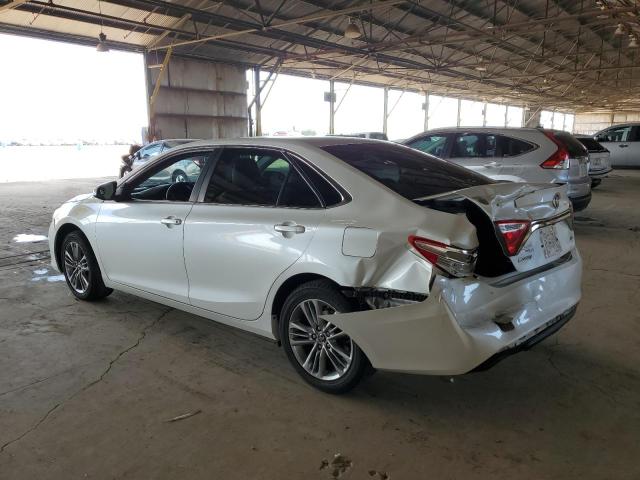 4T1BF1FK1HU411445 - 2017 TOYOTA CAMRY LE WHITE photo 2