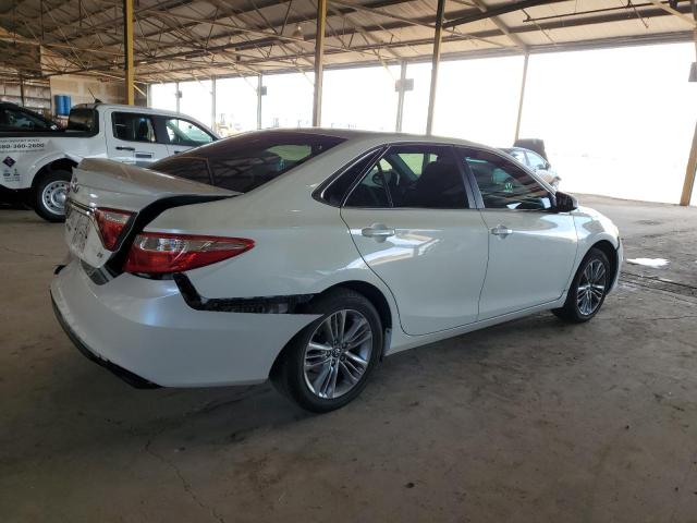 4T1BF1FK1HU411445 - 2017 TOYOTA CAMRY LE WHITE photo 3