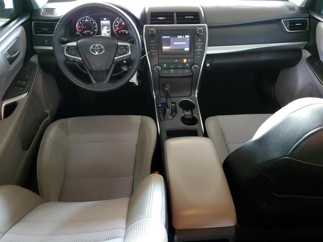 4T1BF1FK1HU411445 - 2017 TOYOTA CAMRY LE WHITE photo 8