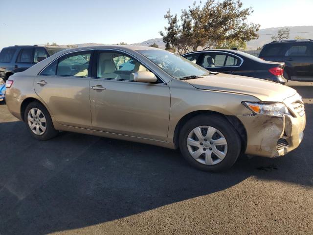 4T1BF3EK0AU089187 - 2010 TOYOTA CAMRY BASE BEIGE photo 4