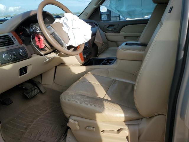 1GNWKMEG2BR290961 - 2011 CHEVROLET SUBURBAN K2500 LT TAN photo 7