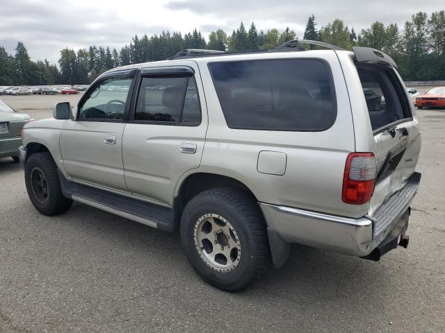 JT3GN86R1X0126239 - 1999 TOYOTA 4RUNNER SR5 银色 照片 2
