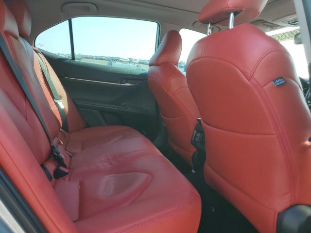 4T1K61AK1NU064377 - 2022 TOYOTA CAMRY XSE 银色 照片 10