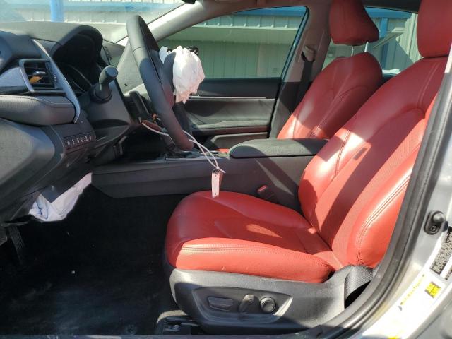 4T1K61AK1NU064377 - 2022 TOYOTA CAMRY XSE 银色 照片 7