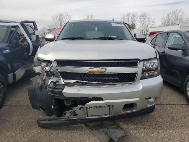 1GNSKBE0XBR247989 - 2011 CHEVROLET TAHOE K1500 LT SILVER photo 5