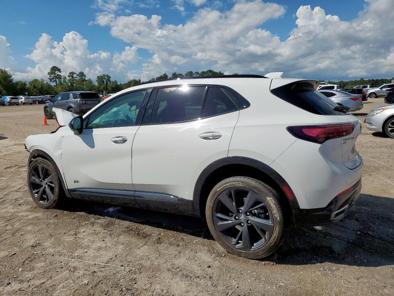 LRBFZPE48RD062299 - 2024 BUICK ENVISION ESSENCE WHITE photo 2