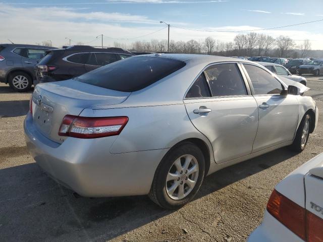 4T1BF3EKXBU600776 - 2011 TOYOTA CAMRY BASE SILVER photo 3