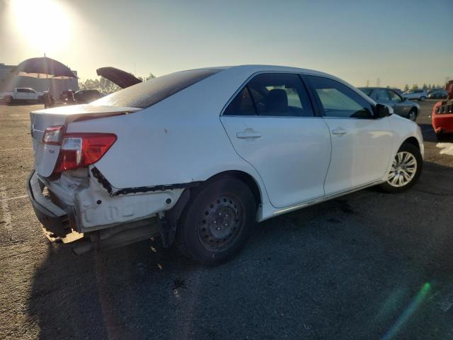4T4BF1FK0CR264730 - 2012 TOYOTA CAMRY BASE WHITE photo 3