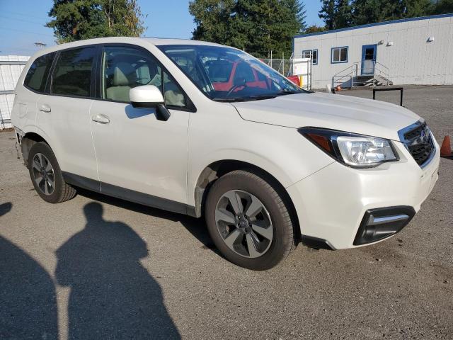 JF2SJAGC8HH525639 - 2017 SUBARU FORESTER 2.5I PREMIUM 白色 照片 4