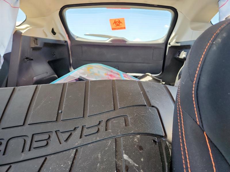 JF2GTACCXK8323317 - 2019 SUBARU CROSSTREK PREMIUM SILVER photo 10