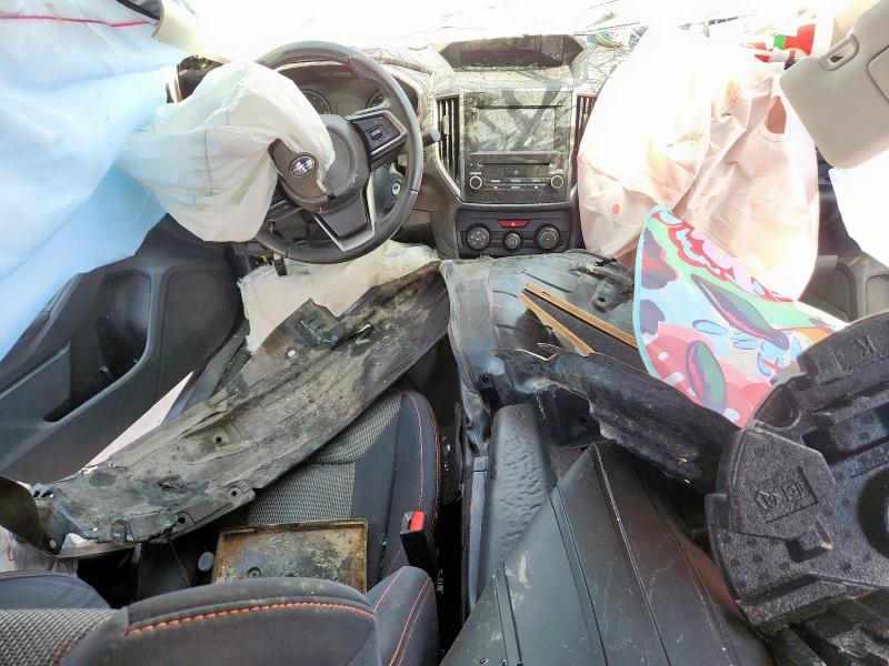 JF2GTACCXK8323317 - 2019 SUBARU CROSSTREK PREMIUM SILVER photo 8