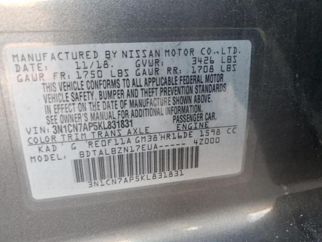 3N1CN7AP5KL831831 - 2019 NISSAN VERSA S رمادي صورة 12